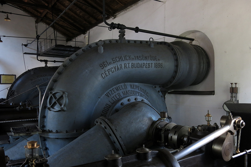 Illustration for article titled Photo Essay: Inside a 120 Year-Old Steam Powered Water Pumping Station
